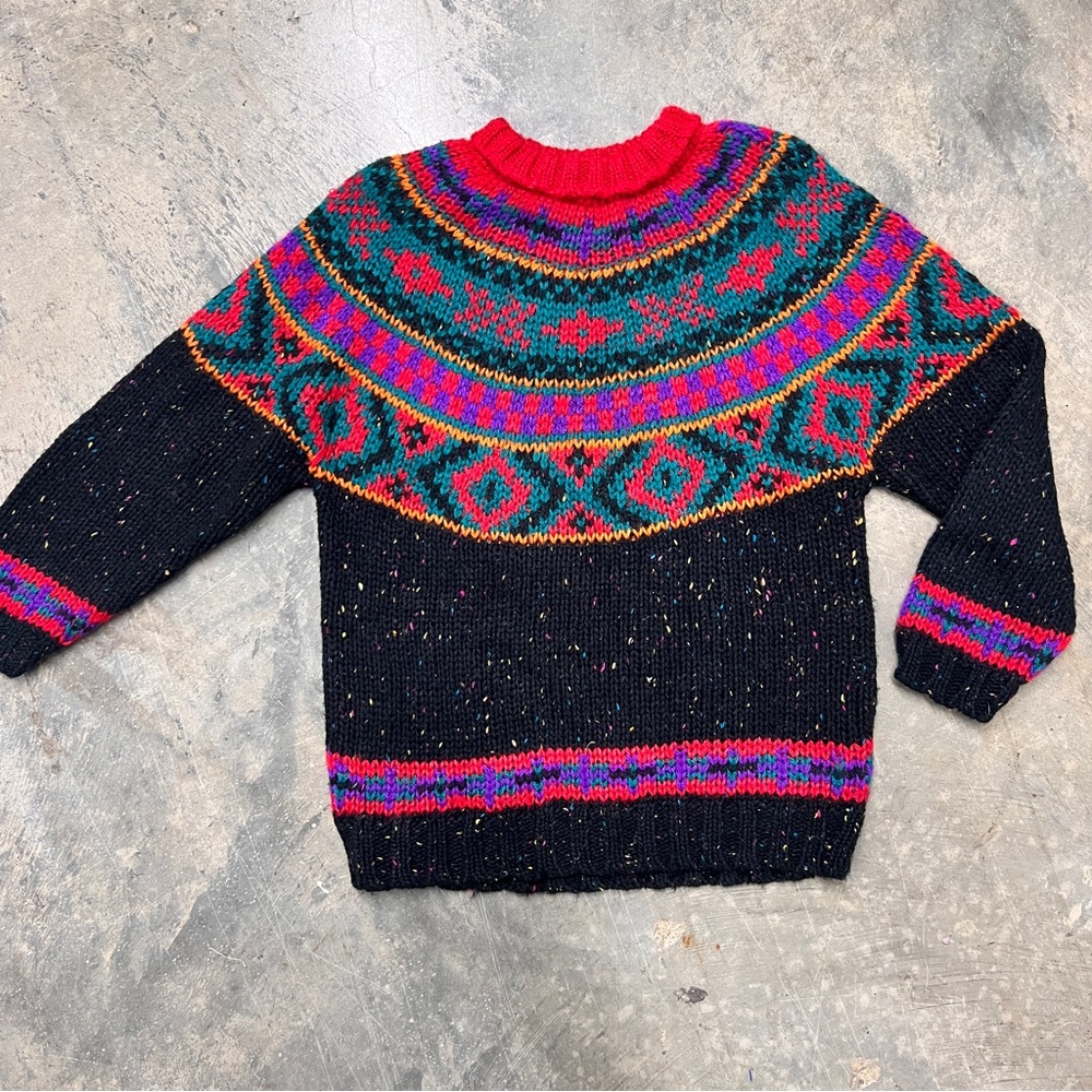 Vintage 1980’s IVY funky hand knit crewneck sweater